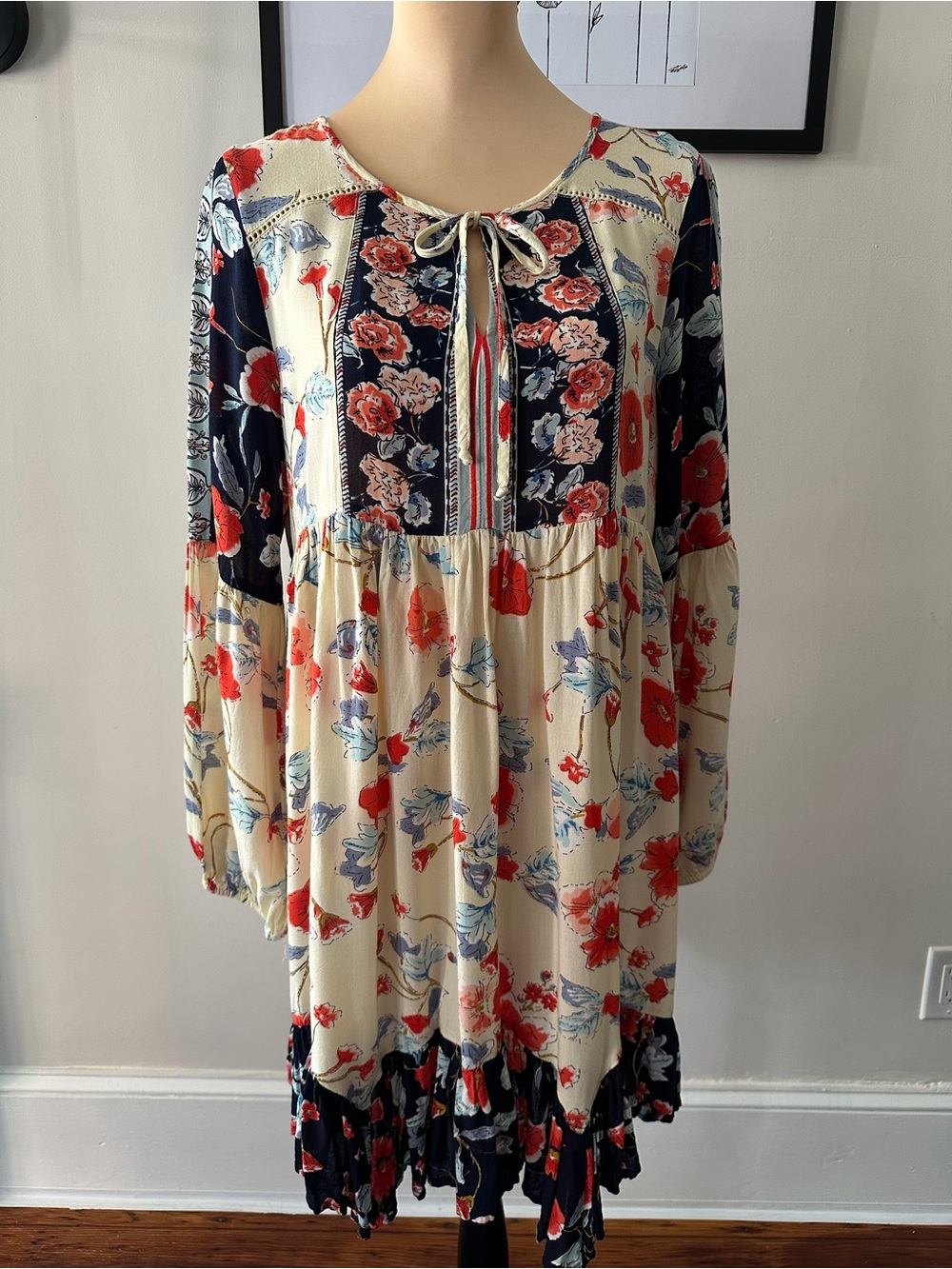 Patrons of Peace Cream Floral Rayon Boho Tie Neck Long Sleeve Babydoll Dress L
